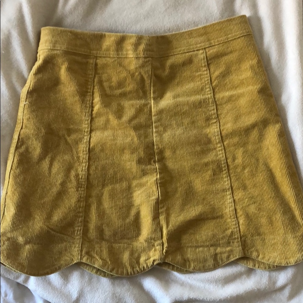 Yellow skirt